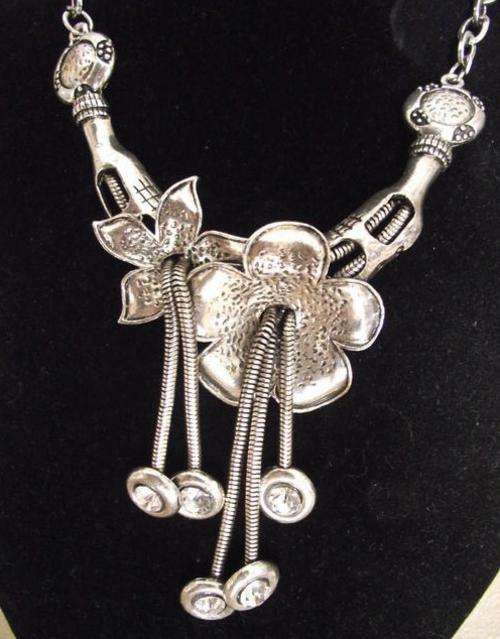 BEAUTIFUL TIBETAN SILVER  CRYSTAL DANGLE NECKLACE