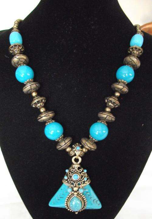 Turquoise Bohemian Chunky Carved Vintage Retro Copper Wood Pendant Necklace