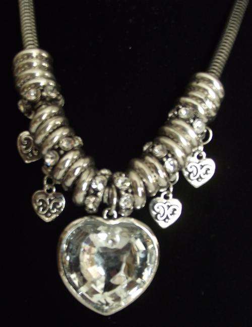 LOVELY TIBETAN SILVER  CRYSTAL  HEART PENDANT  NECKLACE