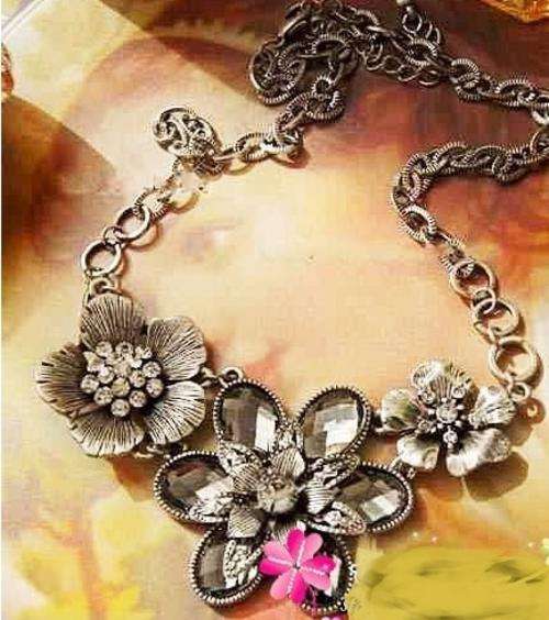 Fashion Elegant Temperament Gem Necklace