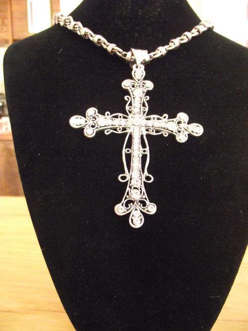 Gorgeous Silver Tone Large Crusifix, Austrian Crystals Long Chain Necklace