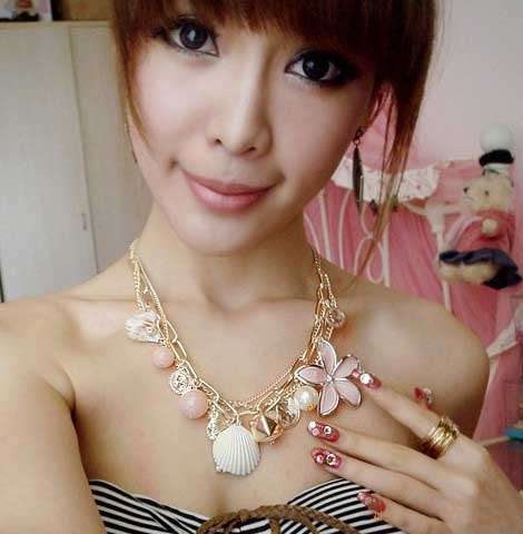 Girls Noble Elegant Shell Pink Flower Necklace