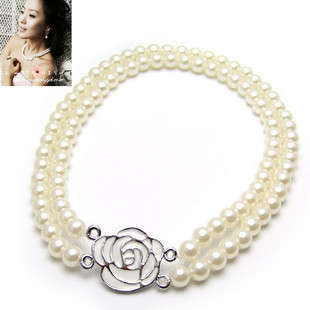 Stunning Rose &Venetian Pearl Choker Necklace