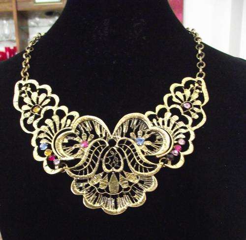 Vintage Replica Gold Plated Lace Effect & Rhinestones  Flower Necklace