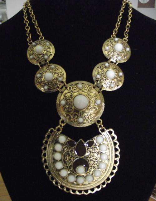 ***LAST ONE***Vintage Style Bronze Large Pendant and White Acrylic Stones Necklace
