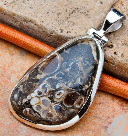 RARE TURRITULA AGATE SOLID.925 STERLING SILVER PENDANT 1 3/4inch