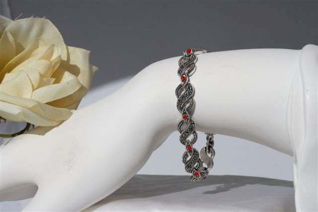 Stunning Silver Coated "Figure 8" Marcasite & Faux Garnet Stone Bracelet