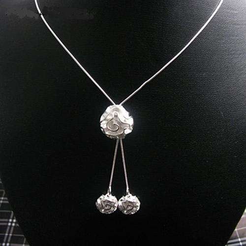 Gorgeous 925 Sterling Silver Coated 3 Rose Necklace (Free Gift Box)