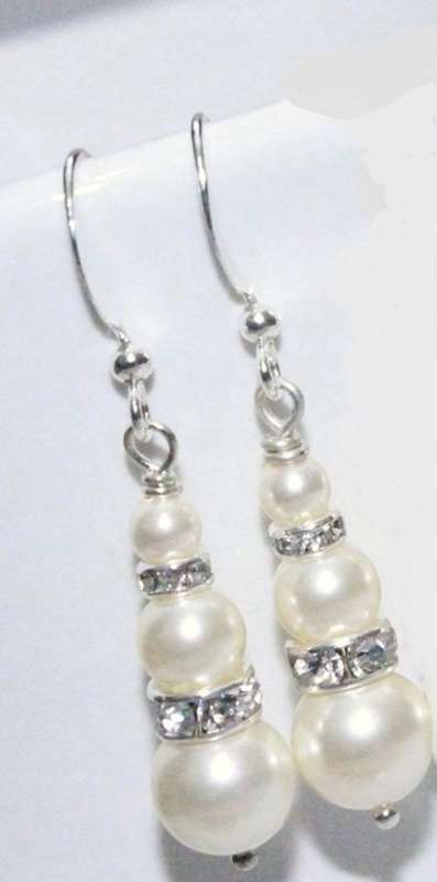 BEAUTIFUL FAUX PEARL & RHINESTONES GRADUATED DANGLE EARRINGS