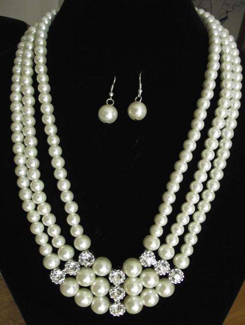 Pearl and Crystal 3 Strings Necklace & Earrings Set (Free Gift Box)
