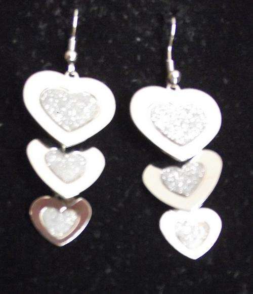 LOVELY 3 HEARTS SILVER TONE MICRO GLITTER DANGLE EARRINGS