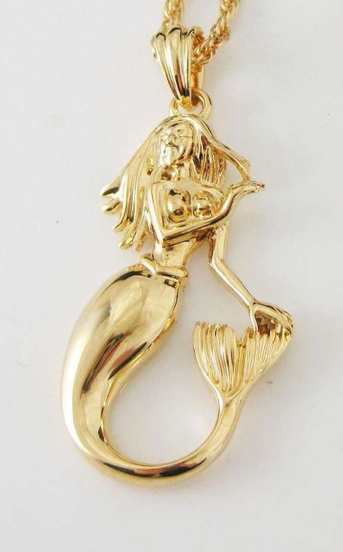 2 YEAR GUARANTEE ! LOVELY GOLD FILLED  MERMAID PENDANT