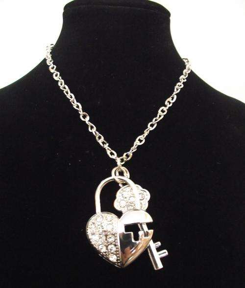 Lovely Silver Tone Rhinestone Heart, Lock & Key Pendant Necklace