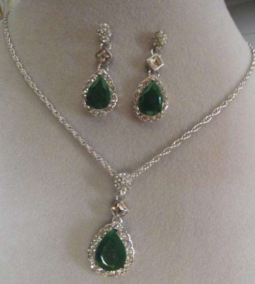 Silver Tone Faux Emerald Pendant Necklace & Earrings Set