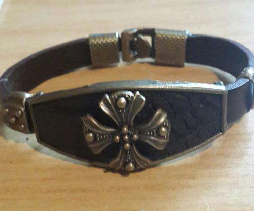 Boys  BLACK   Cross Leather  Bracelet