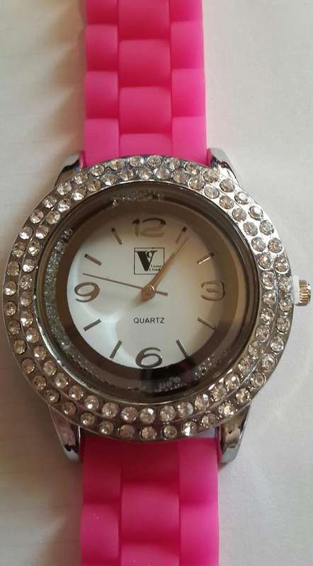 PINK Silicone Crystal Quartz Ladies  Round Face  Wrist Watch