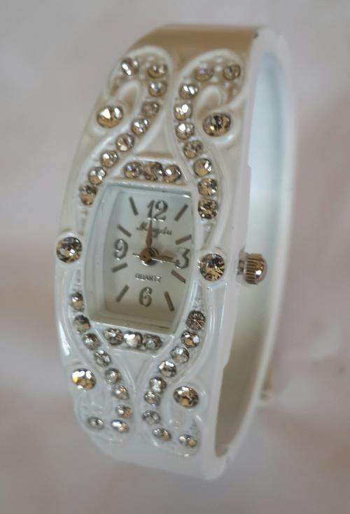 WHITE Bracelet Bangle  Rhinestone Crystal Women's Wrist Watch