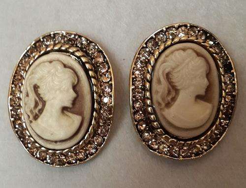 Oval Amber Cameo Rhinestones Earrings