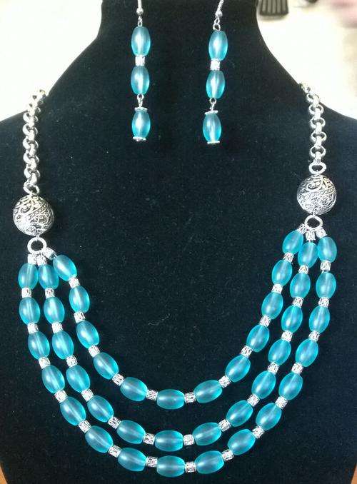 BLUE Chains/Beads Necklace & Earrings Set (Plus Free Gift Box)