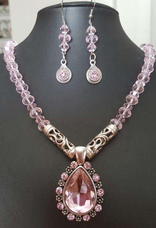 PINK Crystal Necklace & Earrings Set (Plus Free Gift Box)