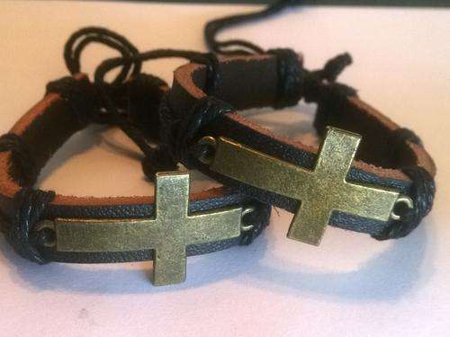 Unisex  BLACK  Copper Cross Leather  Bracelet (1 bracelet)