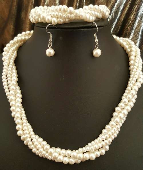 Stunning Twisted Pearls Bracelet,  Necklace & Earrings Set