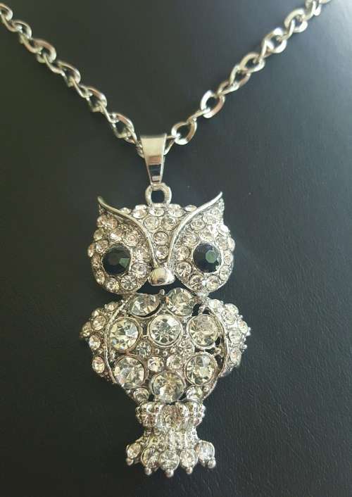 SILVER  RHINESTONES CRYSTAL OWL PENDANT  NECKLACE CHAIN