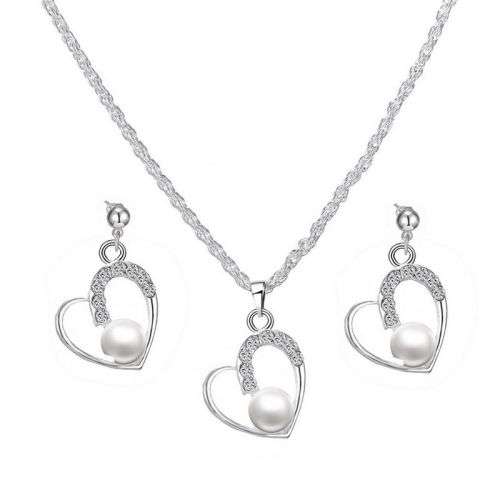Stunning  925 Sterling Silver Plated Pearl Necklace & Earrings Heart Set