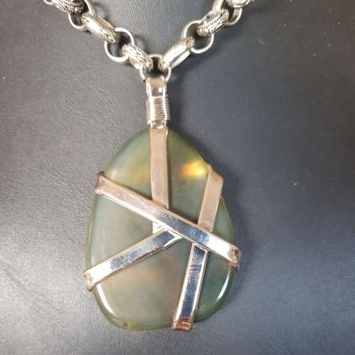 Beautiful Large Faux Gemstone Silver Chain Necklace