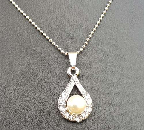 Silver filled Clear White  Rhinestone Pearl Drop Pendant Necklace