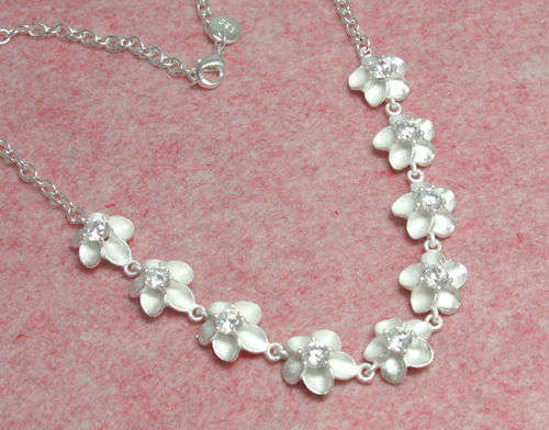 STUNNING 925 STERLING SILVER FLOWER CHARM NECKLACE WITH CZ