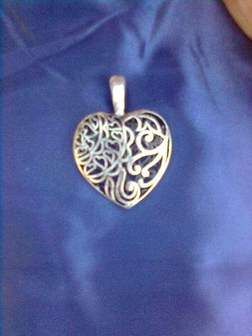LOVELY TIBETAN SILVER CLIP ON HEART PENDANT