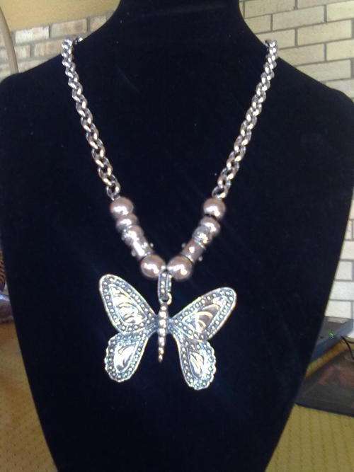 LOVELY CHUNKY TIBET SILVER BUTTERFLY PENDANT NECKLACE
