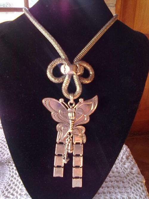 EXQUISITE CHUNKY TIBET SILVER BUTTERFLY PENDANT NECKLACE
