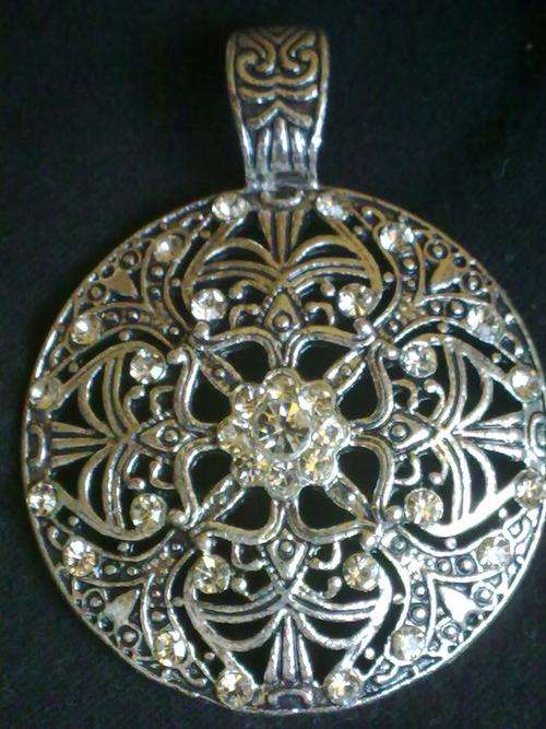 LOVELY TIBETAN SILVER & DIAMANTE PENDANT