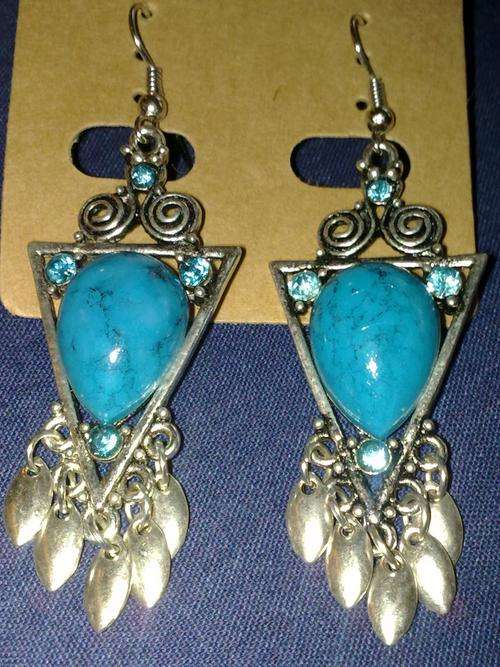 Gorgeous Tibet Silver Chains & Synthetic Turquoise Stone Dangle Earrings
