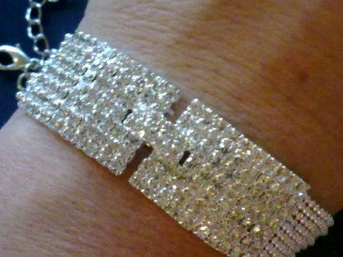 GORGEOUS SILVER & DIAMANTE BRACELET