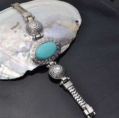 BEAUTIFUL VINTORIO COLLECTION TIBET SILVER TURQUOISE STONE BRACELET