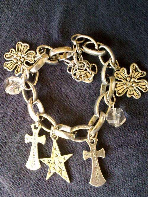 Gorgeous VINTORIO COLLECTION Tibet Charms Bracelet
