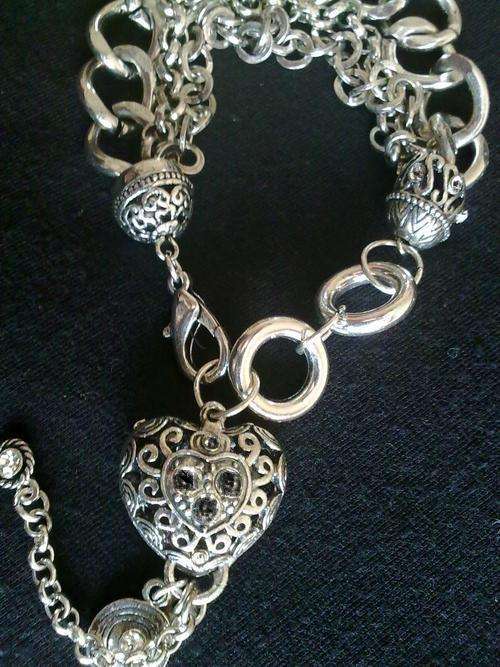 GORGEOUS VINTORIO COLLECTION TIBET SILVER FILIGREE HEART WITH BLACK CZ BRACELET