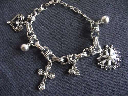 STUNNING!!! VINTORIO COLLECTION TIBET SILVER CHARMS BRACELET