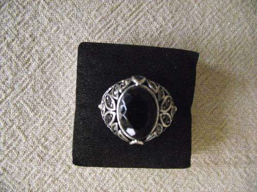 STUNNING TIBETAN SILVER FEAUX ONYX & CRYSTAL RING # 9