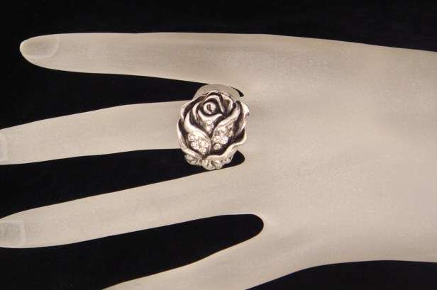 STUNNING TIBETAN SILVER CLEAR CRYSTAL ADJUSTABLE ROSE RING