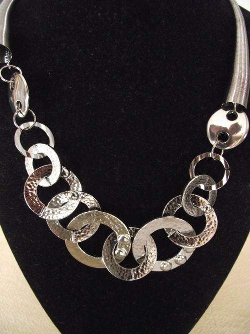 GORGEOUS CHARCOAL COLOR TIBETAN SILVER RINGS NECKLACE