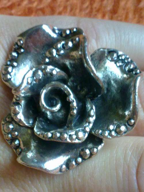 LOVELY TIBETAN SILVER ADJUSTABLE ROSE RING