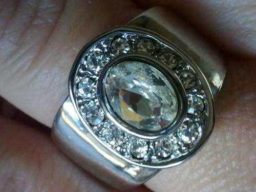 GORGEOUS SILVER OVAL CRYSTAL & RHINESTONES RING # 6