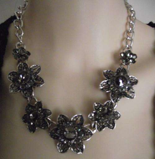 Lovely Silver Charcoal Colour Tibet Style Crystals & Flowers Necklace