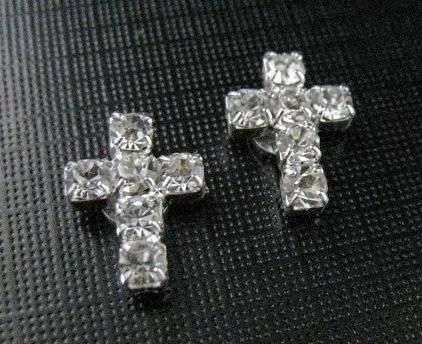 LOVELY RHINESTONE CROSS POST STUD EARRINGS 6MM