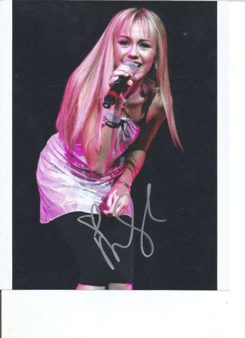 MILEY CYRUS !! Authentic HAND signed Photo ***RARE*** AUTOGRAPH For the Die Hard Fan -BID NOW