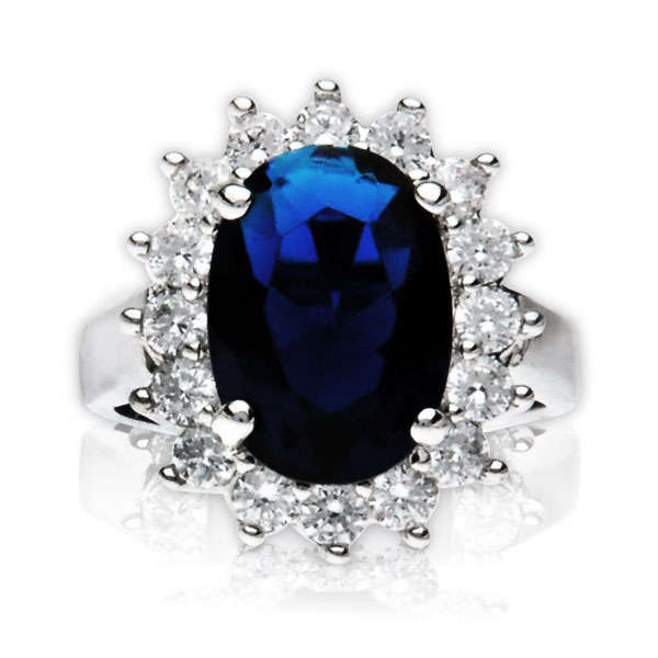 HURRY - LAST ONE!! Size 5 Kate Middleton replica ring